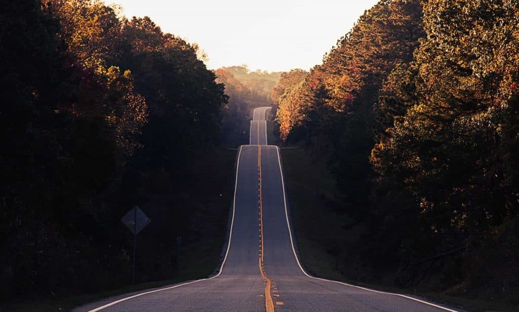 5 Cheapest Ways to Move Across Country background image