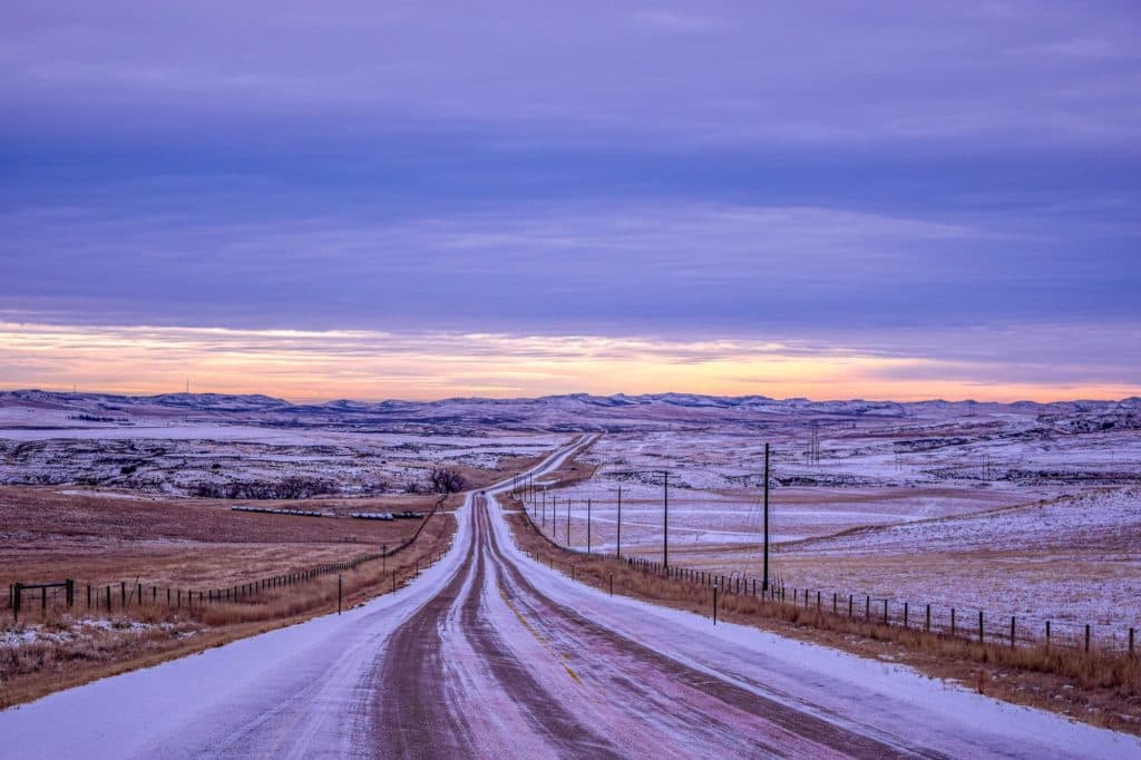 5 Reasons You Should NOT Move to Wyoming background image