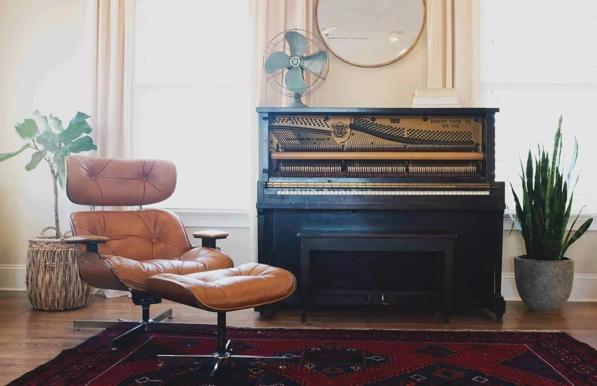 Piano Movers background image