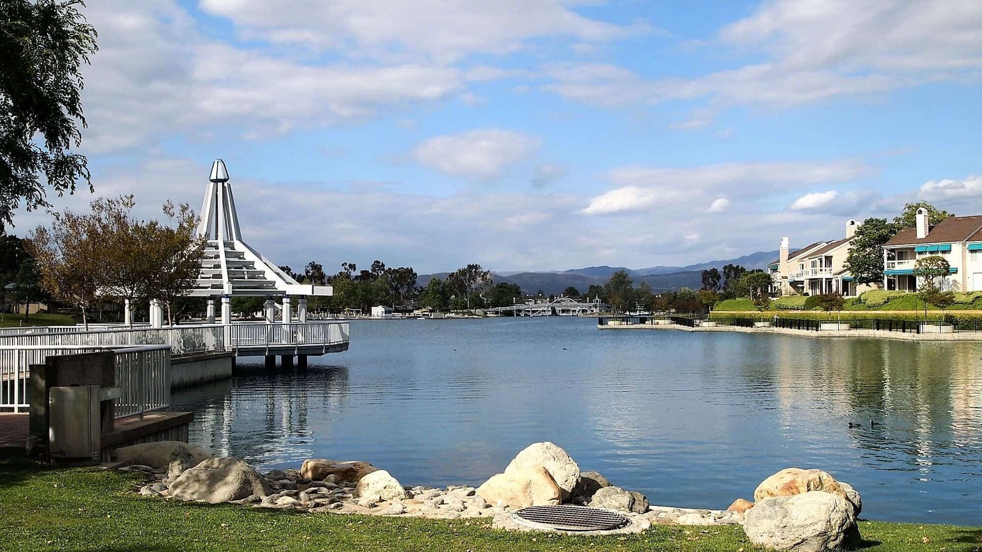 Additional resources background image