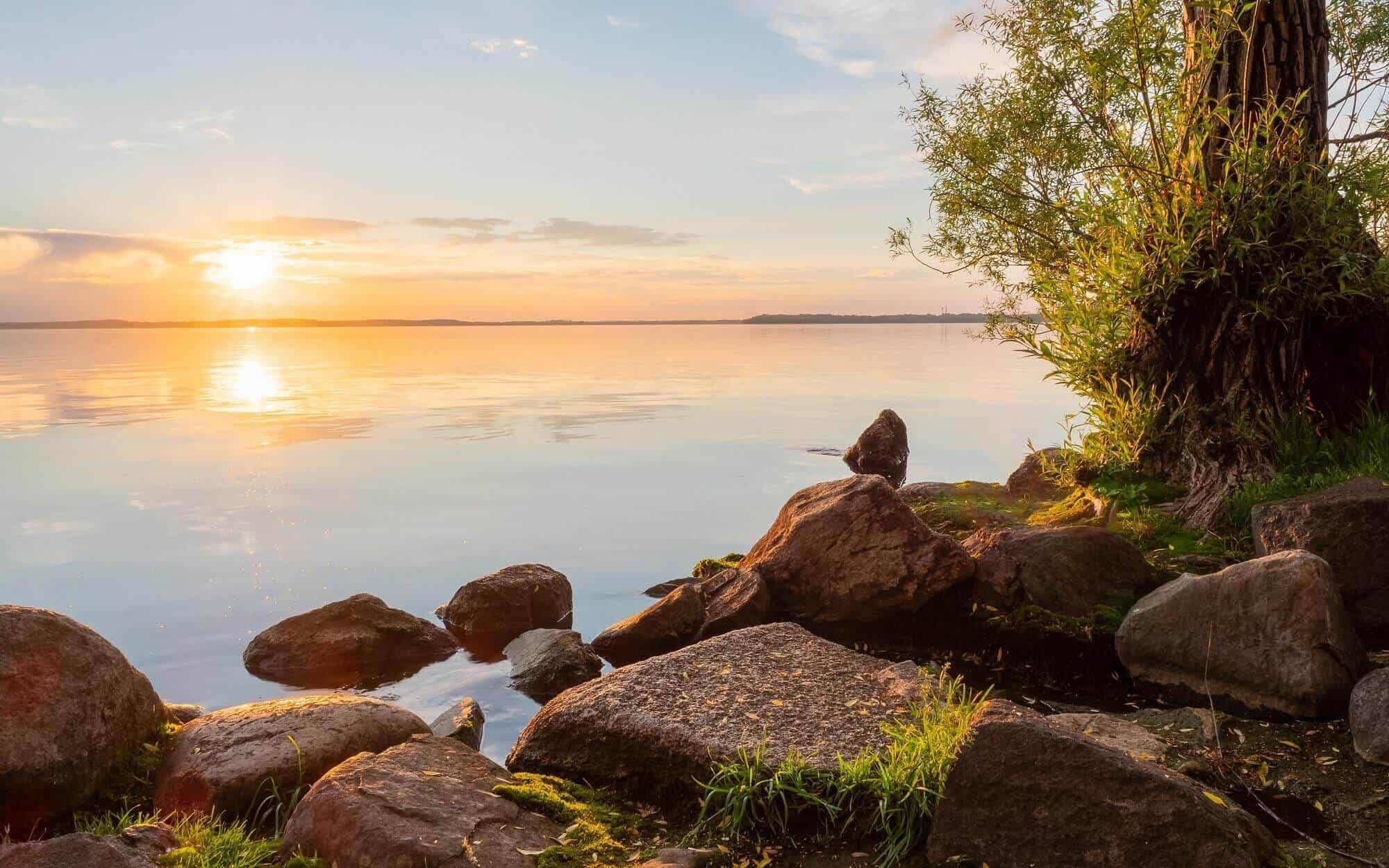 Additional resources background image